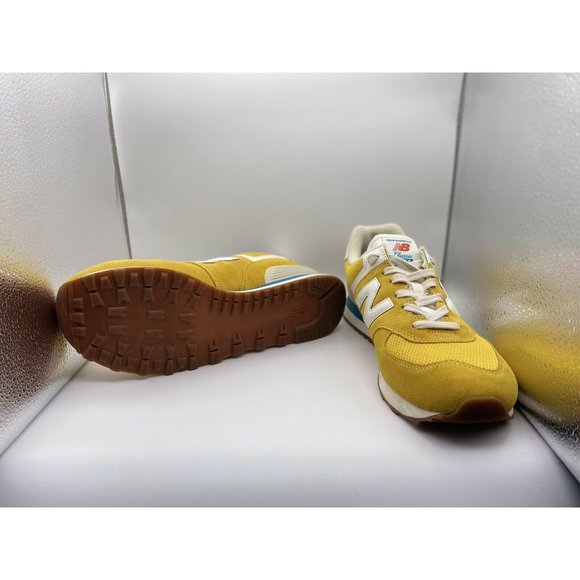 New Balance Men's Size 9 Classics Fashion Shoes Pigment Team Yellow NEW,NWOB - Picture 1 of 8